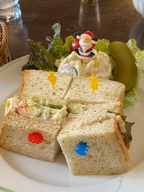 神戸の街情報｜フロンドリーブ本店(旧神戸ユニオン教会)