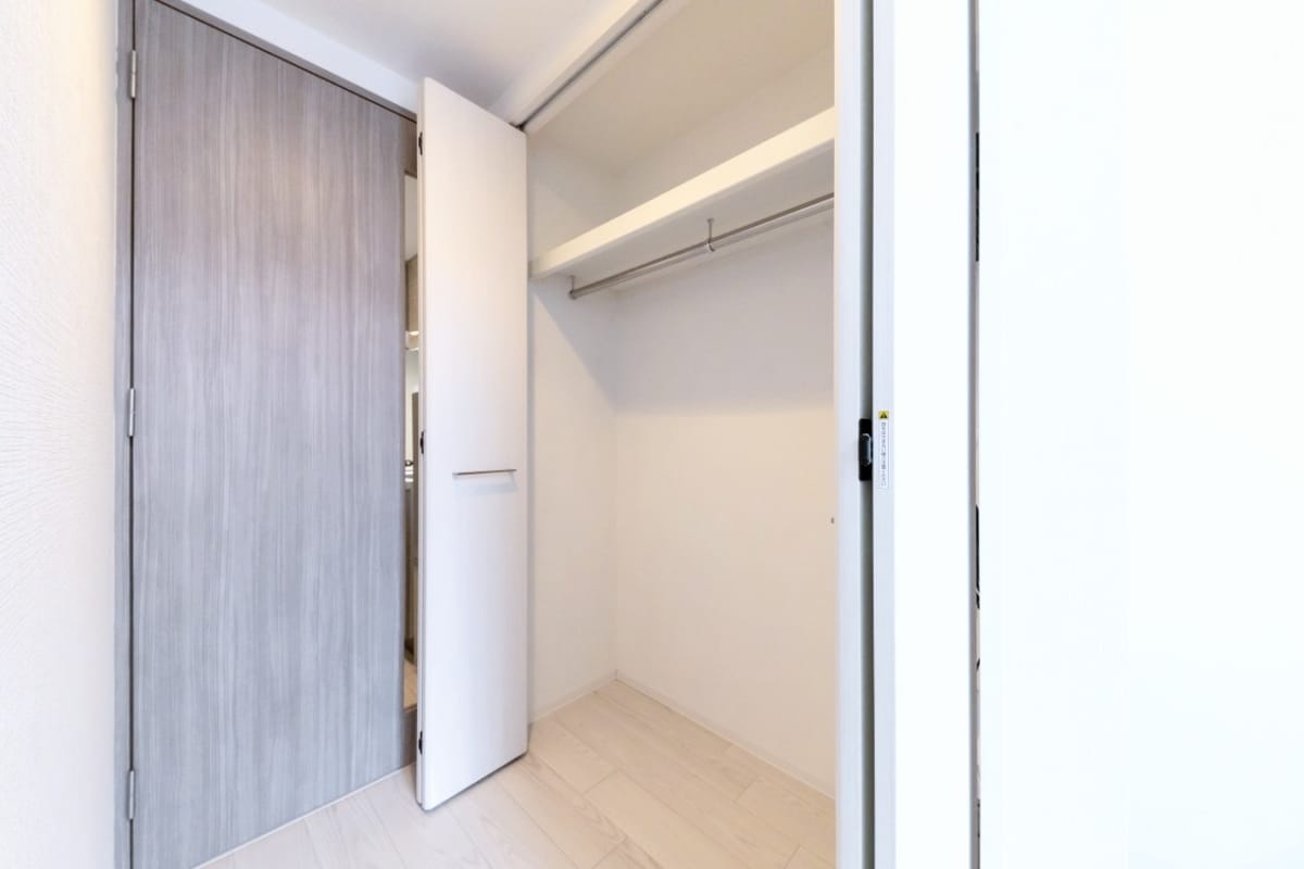 ★SステイEPアーバンレジデンス阪神尼崎【禁煙ルーム・１K・Wi-Fi無料・セミダブルベッド】★独立洗面台・ウォシュレット・浴室乾燥機など設備充実★